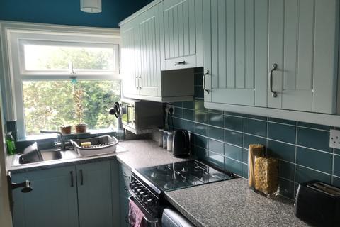 13 Leafield Grove, Bradford, BD2 3SA