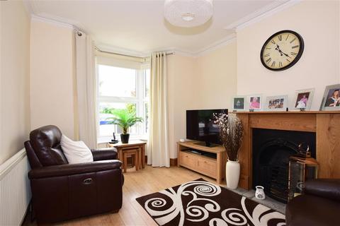 7 Vale Road, Northfleet, Gravesend, DA11 9RE