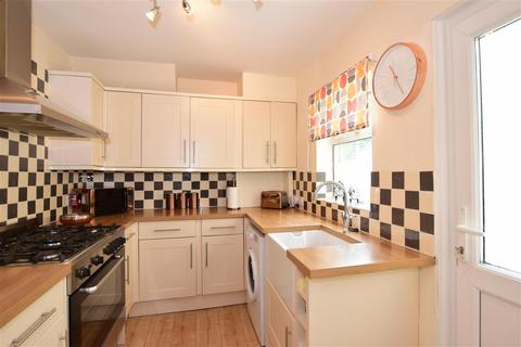 7 Vale Road, Northfleet, Gravesend, DA11 9RE