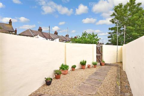 7 Vale Road, Northfleet, Gravesend, DA11 9RE