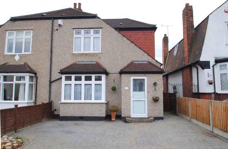 Aldborough Road, Upminster, RM14 3 bed house £1,600 pcm (£369 pw)