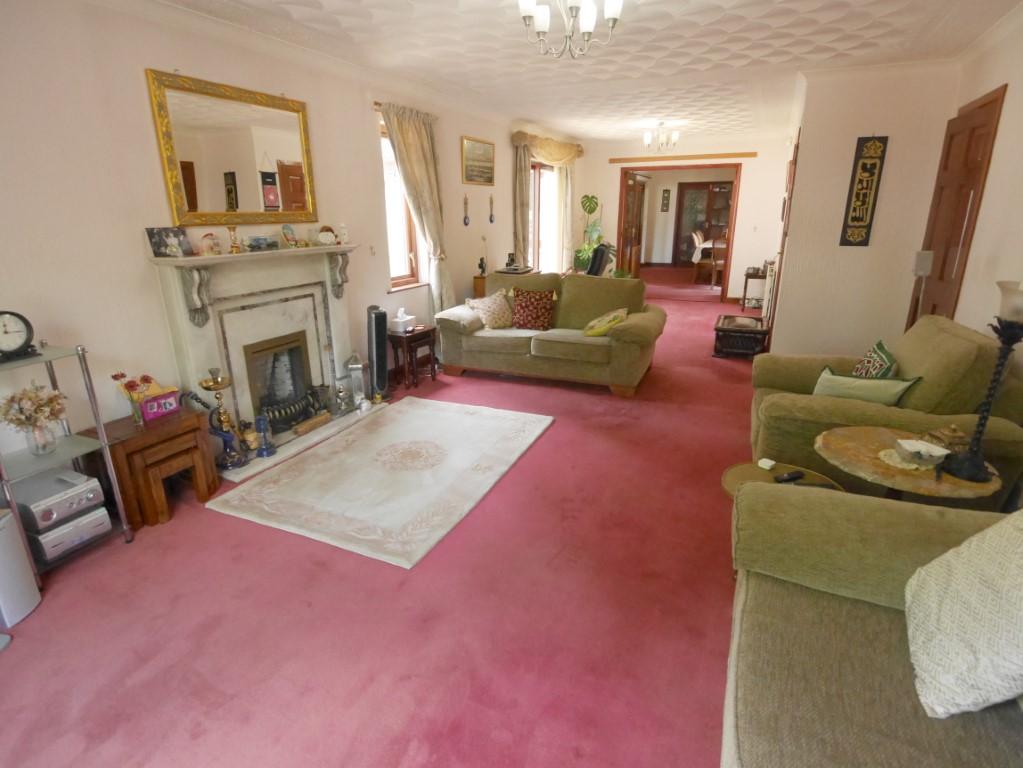 The Grange, Islesteps, Dumfries, DG2 8 ES - Braidwo