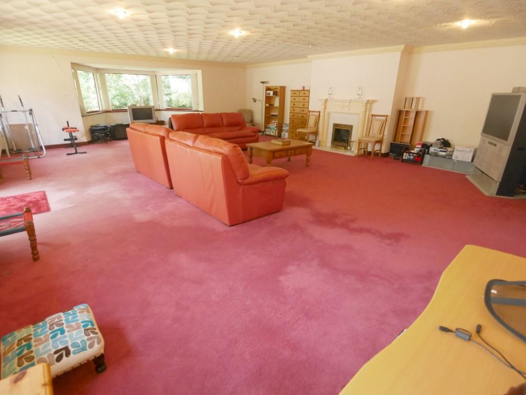 The Grange, Islesteps, Dumfries, DG2 8 ES - Braidwo