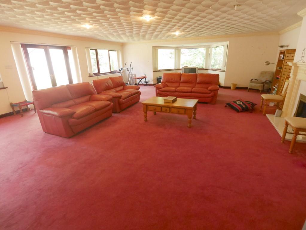 The Grange, Islesteps, Dumfries, DG2 8 ES - Braidwo