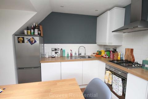 undefined, Dukes Avenue, New Malden