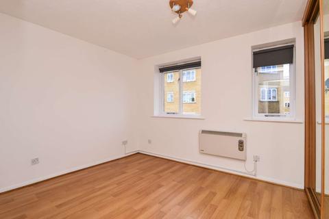 164 Wheat Sheaf Close, London, E14 9UZ