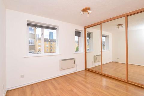 164 Wheat Sheaf Close, London, E14 9UZ