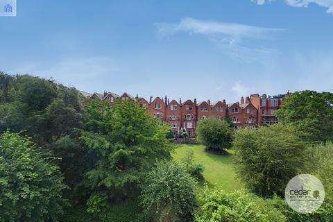 3 bedroom flat to rent, Canfield Gardens, South Hampstead NW6