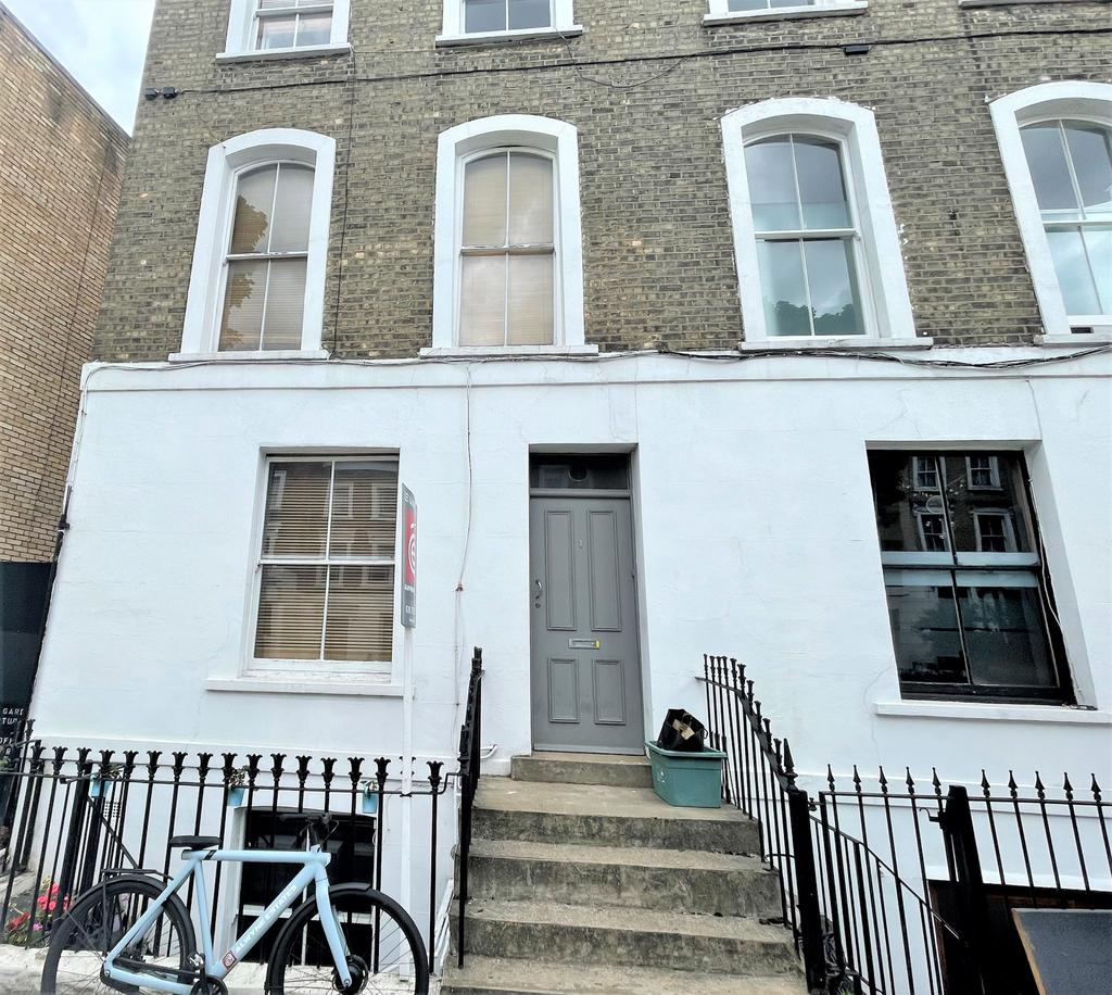 Offord Road, London, Islington, London, N1 1 bed flat £1,235 pcm (£285 pw)