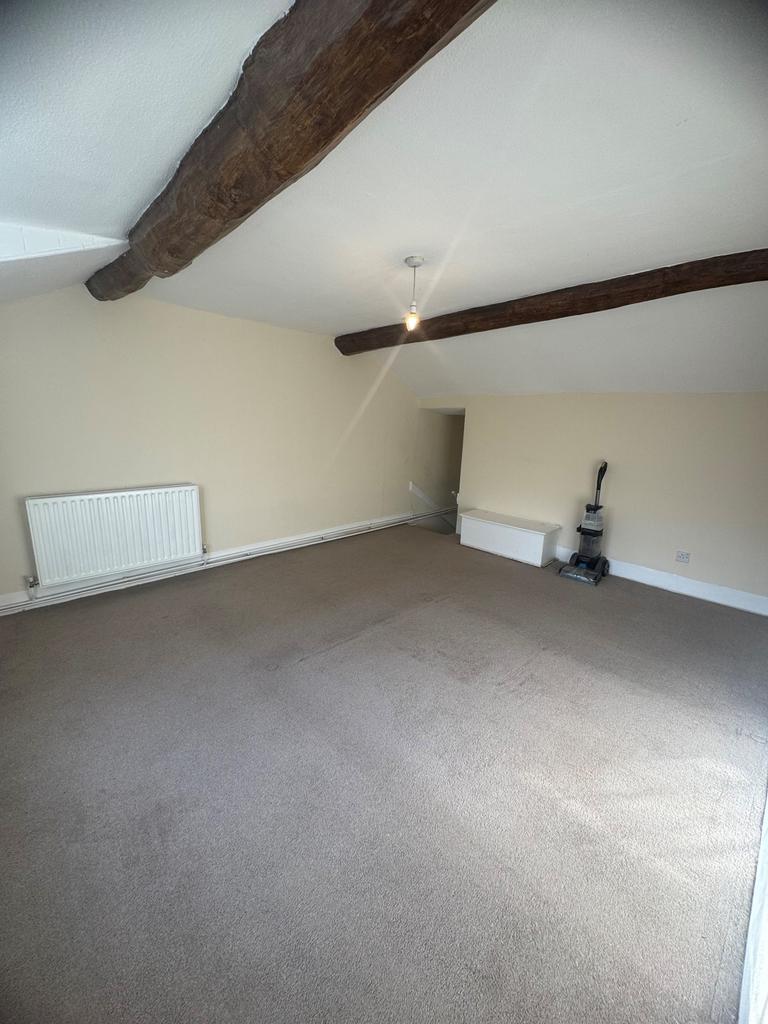 Bedroom pic 2