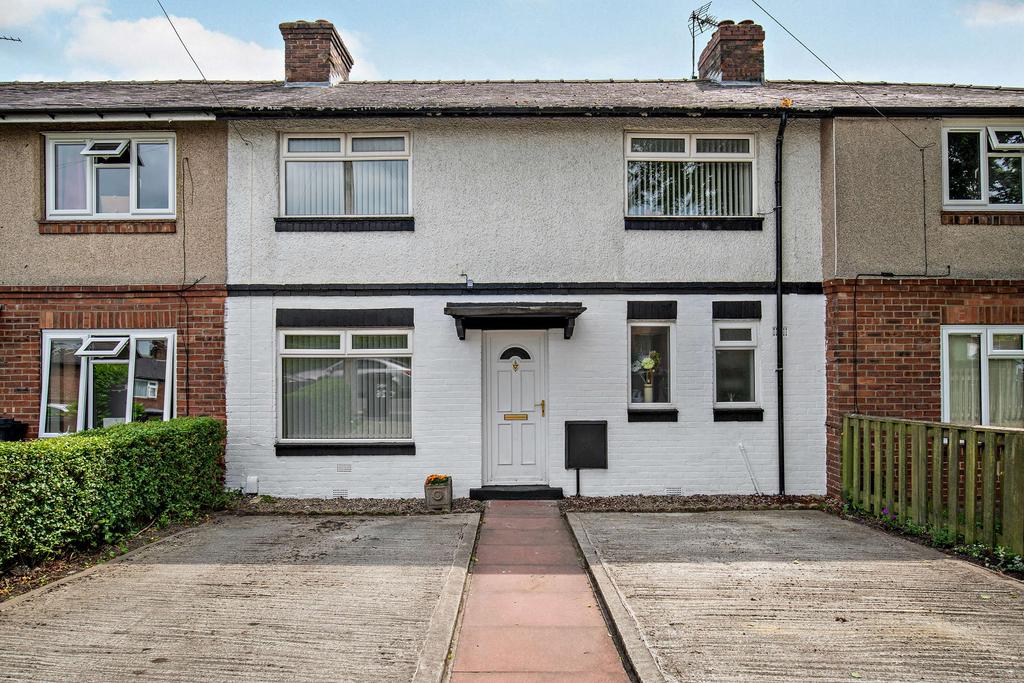 St. Andrews Crescent, Harrogate... 3 bed terraced house £240,000