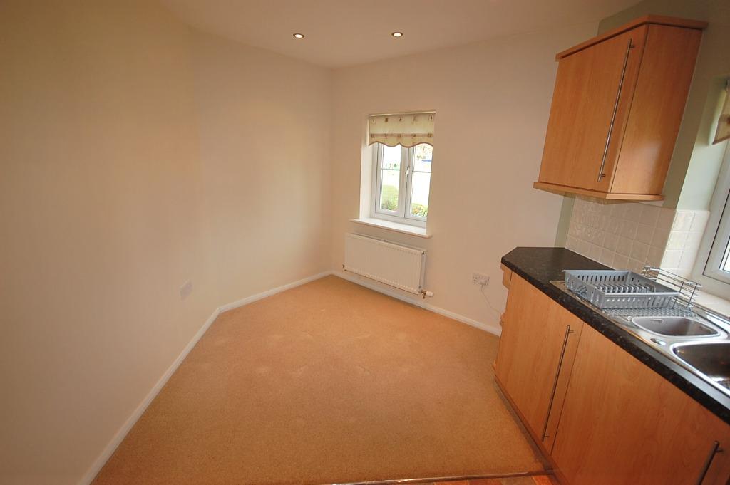 Kinross Road, Greylees, Sleaford, NG34 2 bed flat £565 pcm (£130 pw)