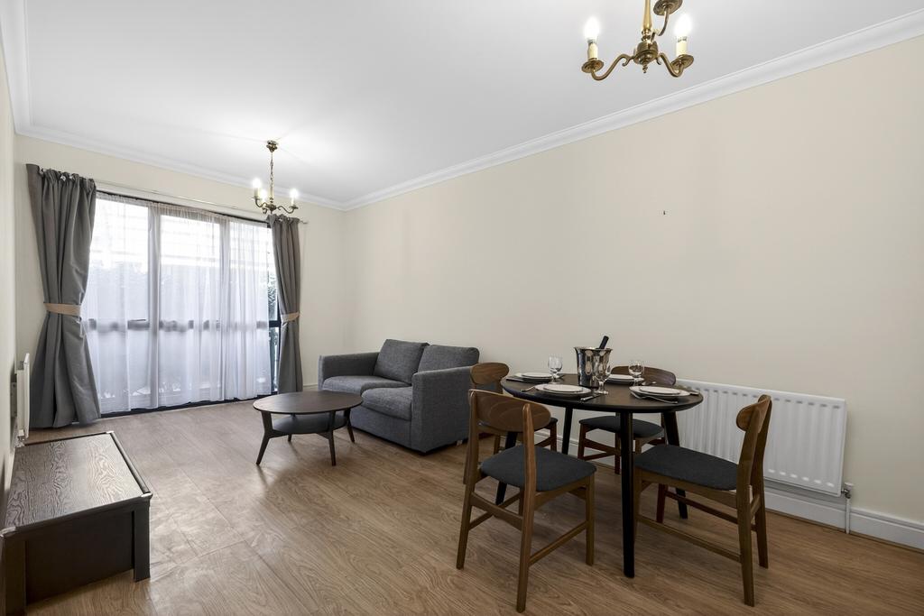 Reception/Kitchen