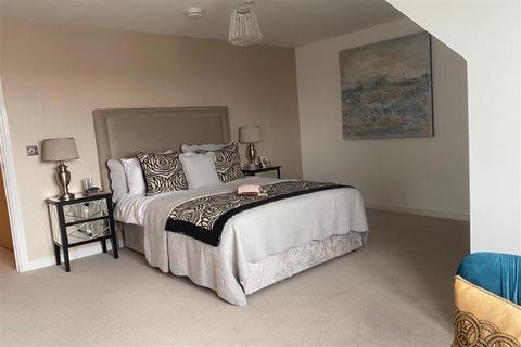 2 bedroom flat for sale - Pilots View, Rochester, Kent