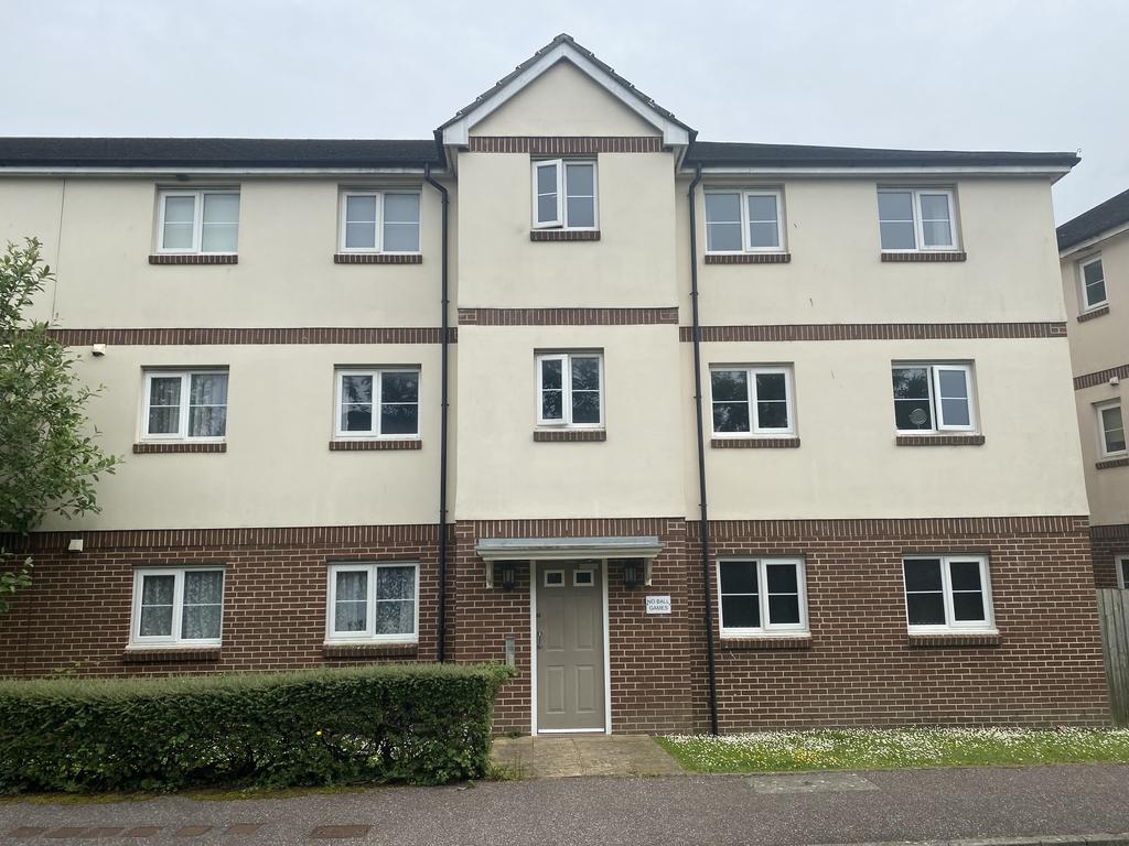 Buckland Close, Bideford EX39 2 bed apartment £145,000