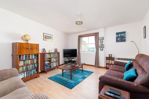 17/52 Johns Place, Edinburgh, EH6 7EN