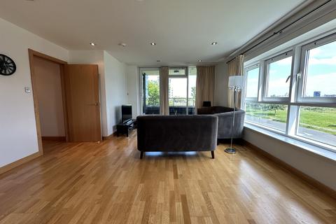 2 bedroom flat to rent, Western Harbour Drive, Edinburgh, EH6