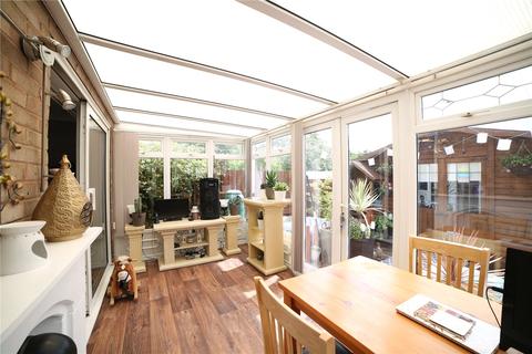 8 Brackenfield, Telford, TF3 1SL