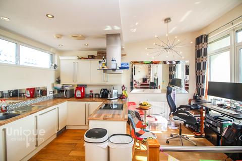 2 bedroom terraced house for sale - Dunepoint, 606 Clifton Drive North, Lytham St. Annes, Lancashire, FY8