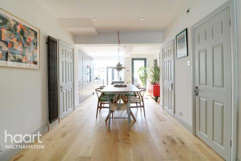 59 Spencer Road, London, E17 4BD