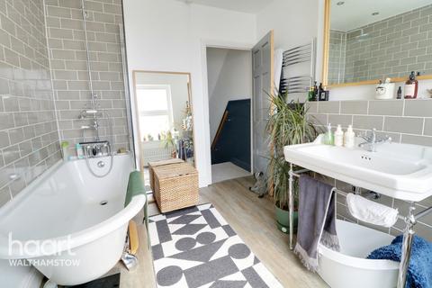 59 Spencer Road, London, E17 4BD