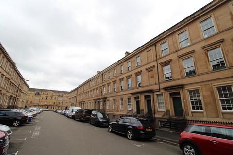 2 bedroom flat to rent, Baliol Street , Glasgow G3