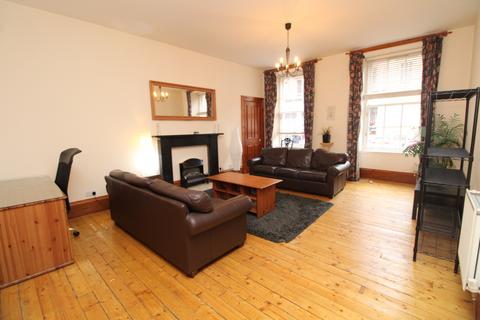 2 bedroom flat to rent, Baliol Street , Glasgow G3