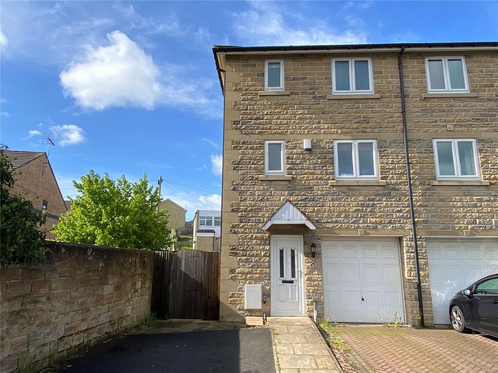 Beech Tree Mews, Batley, WF17 4 bed end of terrace house £180,000