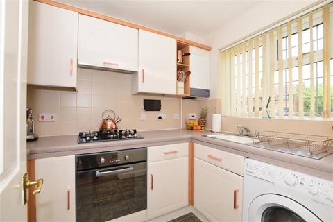 49 Low Meadow, Halling, Rochester, ME2 1LX