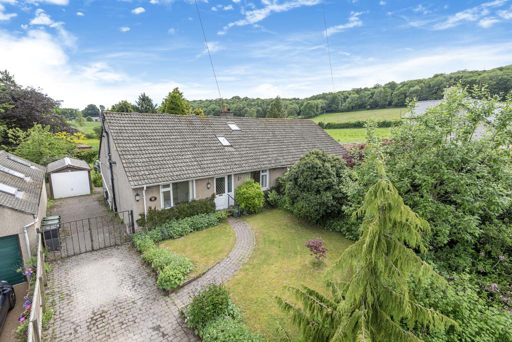 11 Well Lane, Yealand Redmayne... 4 bed semidetached bungalow £275,000