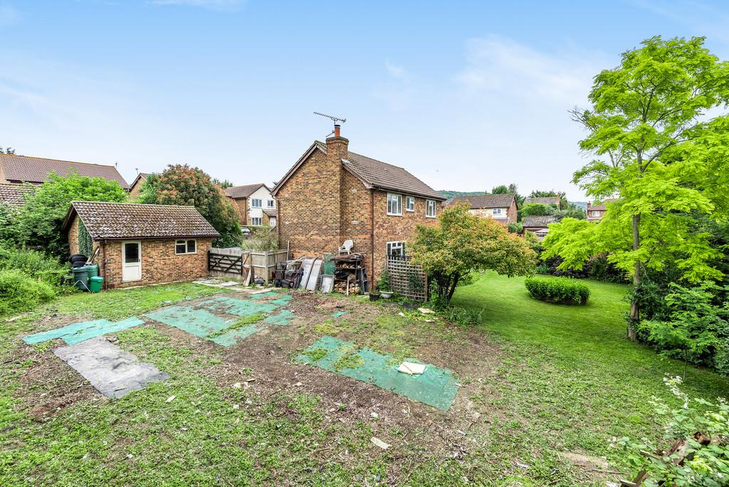 Tollgate Way, Maidstone 4 bed detached house £700,000