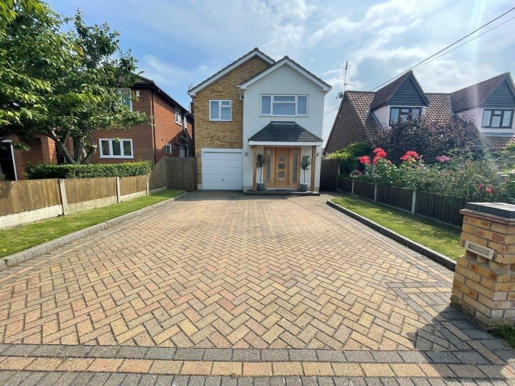 Branksome Avenue, Hockley 4 bed detached house £675,000