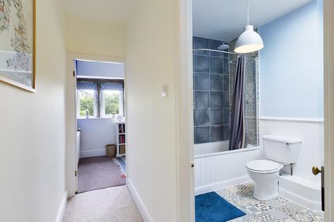 6 Wall Hill Road, Dobcross, Oldham, OL3 5BW