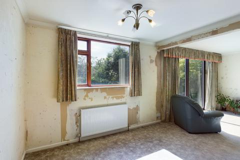10 The Woods, Grotton, Oldham, OL4 4LP