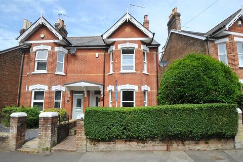 20 Clarence Road, Poole, BH14 8AX
