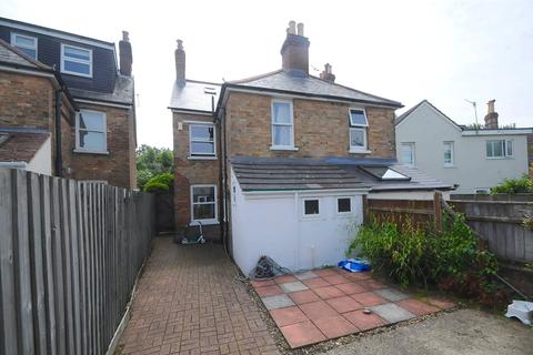 20 Clarence Road, Poole, BH14 8AX