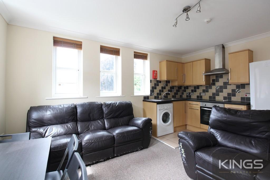 Hulse Road, Southampton 2 bed flat £870 pcm (£201 pw)