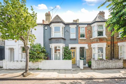 11 Alfearn Road, London, E5 0SE