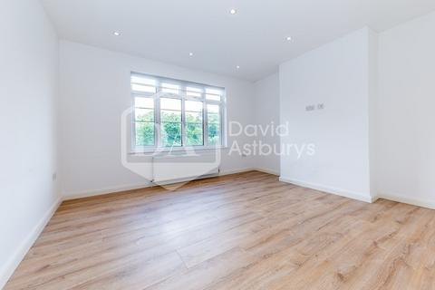 2 bedroom apartment to rent, Risborough Close, Muswell Hill, London