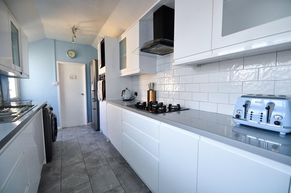 Bristol Street, Newport 3 bed terraced house £775 pcm (£179 pw)