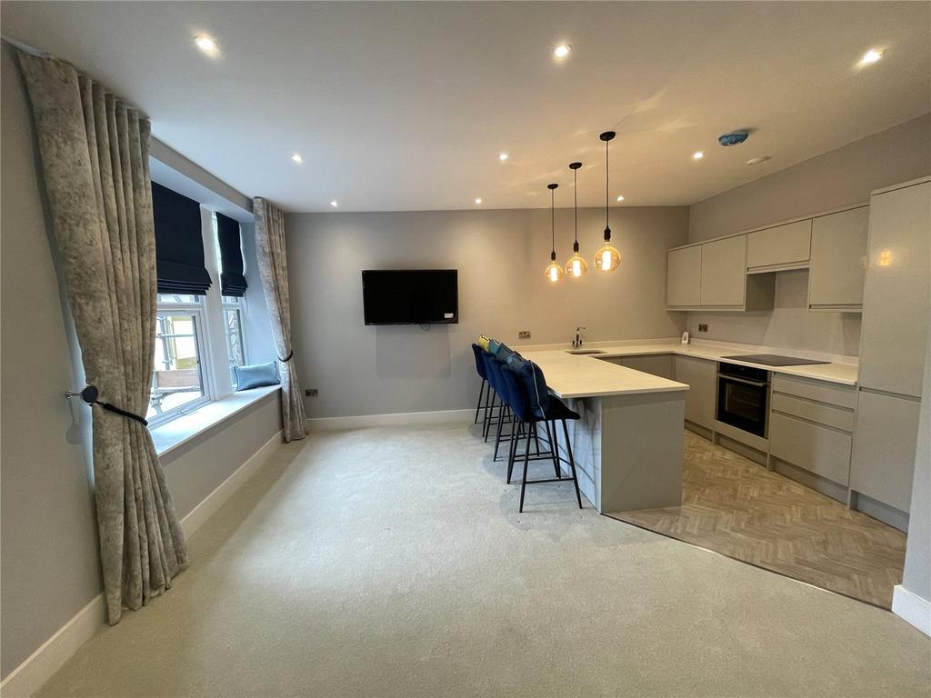 Flat 4, 1 West Avenue, Gosforth, NE3 2 bed apartment £2,250 pcm (£519 pw)