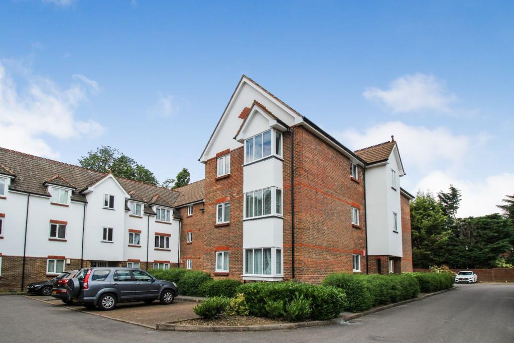 Granville Place, Pinner, HA5 1 bed flat £1,100 pcm (£254 pw)