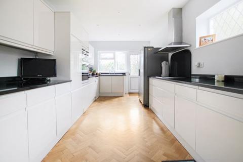 2 Arcadian Road, Bexley, DA5 3QA