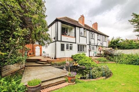 2 Arcadian Road, Bexley, DA5 3QA