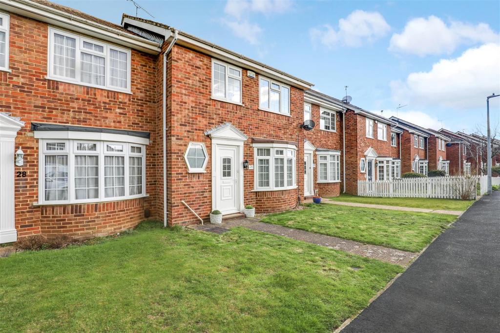 Collingwood Walk, Sittingbourne, Kent, ME10 3 bed semidetached house
