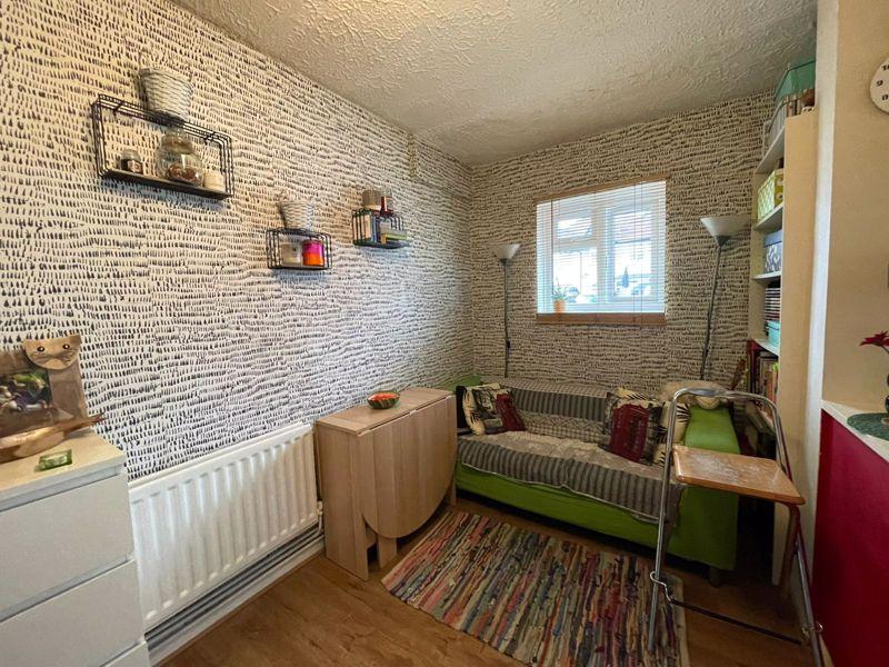 Merlin Crescent, Edgware Studio £189,950