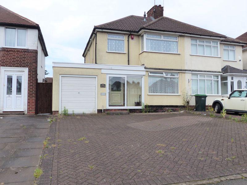 Sundial Lane, Great Barr, Birmingham... 3 bed semidetached house £