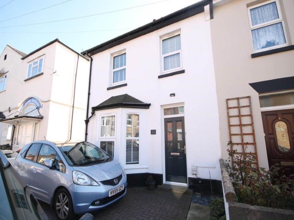 Stourfield Road, Southbourne, Bournemouth 4 bed semidetached house £1,495 pcm (£345 pw)