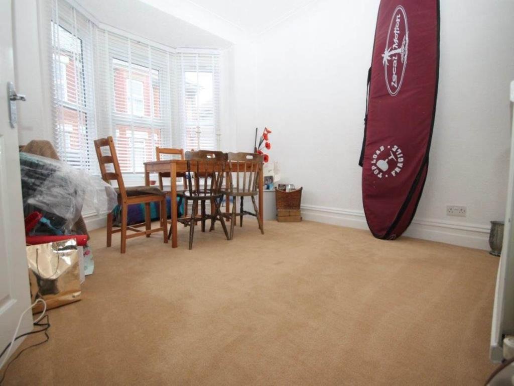 Stourfield Road, Southbourne, Bournemouth 4 bed semidetached house £1,495 pcm (£345 pw)