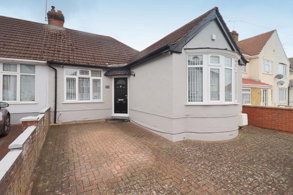 Atherstone Road, Challney, Luton, Bedfordshire, LU4 8QX 3 bed bungalow